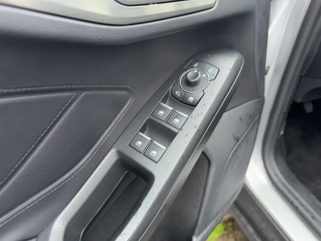 Ford Focus Titanium Wagon