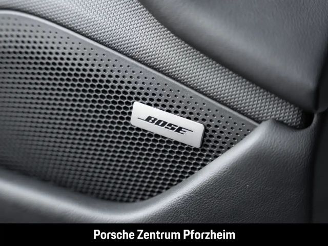 Porsche Taycan 4S Cross Turismo