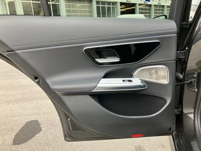 Mercedes-Benz E 220 4MATIC E 220 d Estate