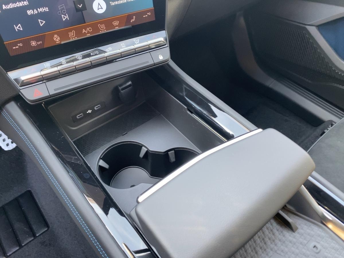 Renault Rafale E - Tech 1.2 Hybrid 200