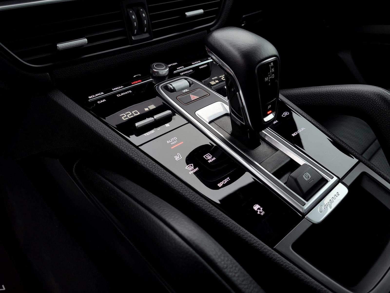 Porsche Cayenne Platinum Edition