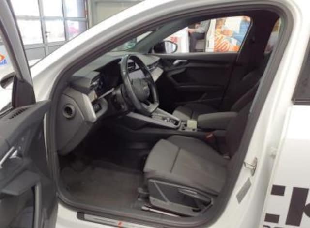 Audi A3 35 TFSI S-Line S-Tronic Sportback