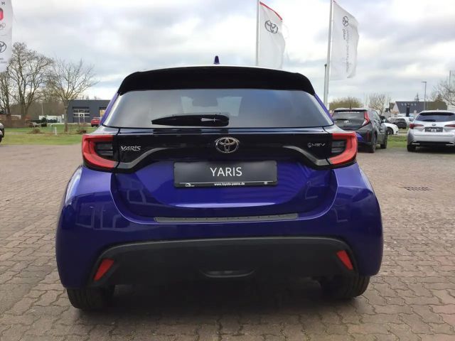 Toyota Yaris Hybride Team D