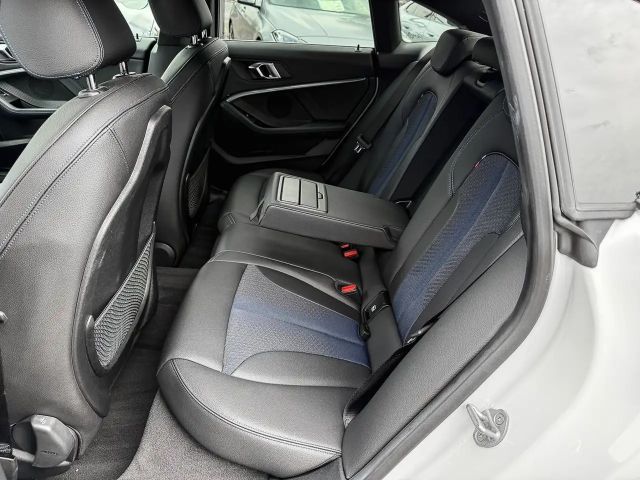 BMW 218 218i Coupé M-Sport