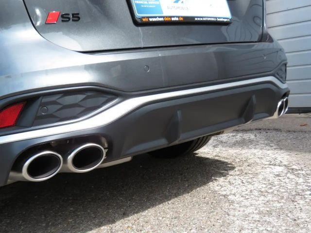 Audi S5 Quattro