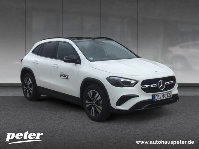 Mercedes-Benz GLA 200 Progressive