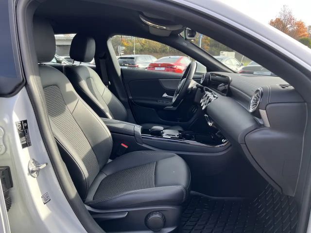 Mercedes-Benz CLA 200 Shooting Brake