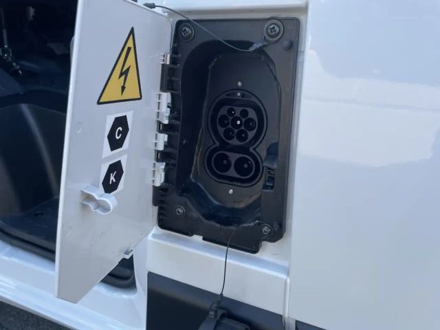 Opel Movano-e 70 kWh L3H2