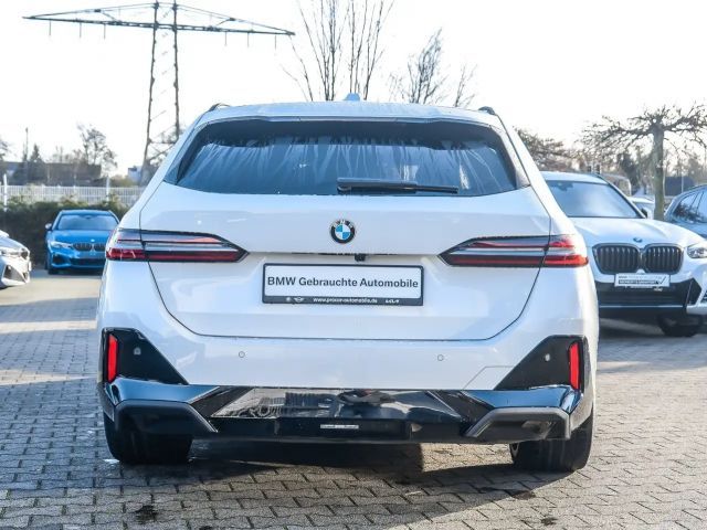 BMW 540 540d M-Sport Touring xDrive