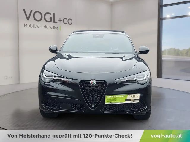Alfa Romeo Stelvio AT8 Q4 Veloce