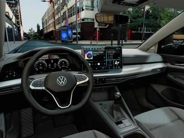 Volkswagen Golf Life Variant