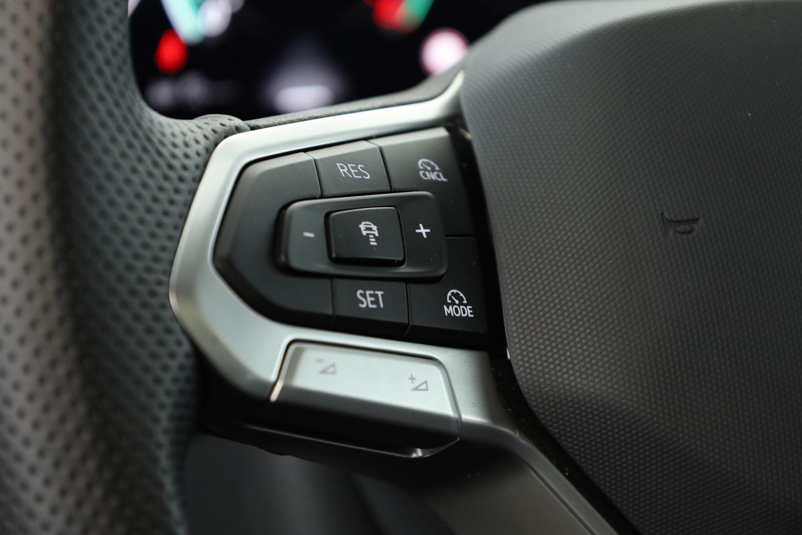 Volkswagen Tiguan 2.0 TSI DSG IQ.Drive R-Line