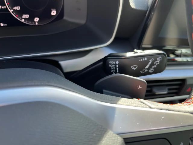 Seat Leon 1.5 eTSI DSG FR-lijn Sportstourer