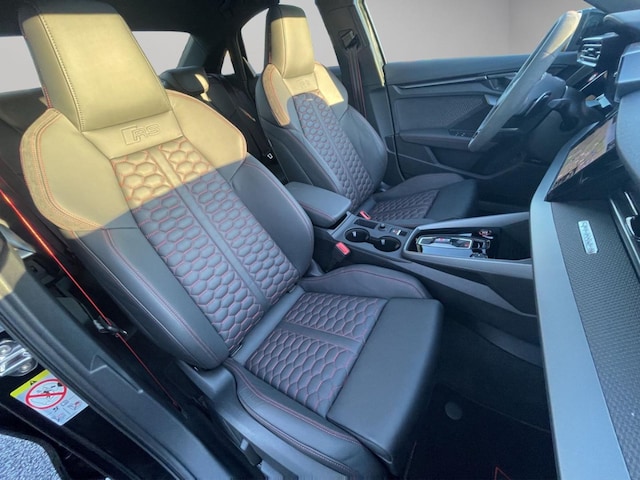 Audi RS3 Quattro S-Tronic Sedan