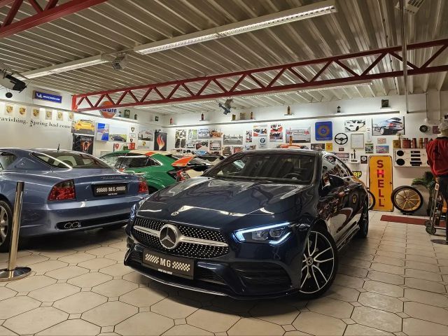 Mercedes-Benz CLA 250 4MATIC AMG Line Sedan