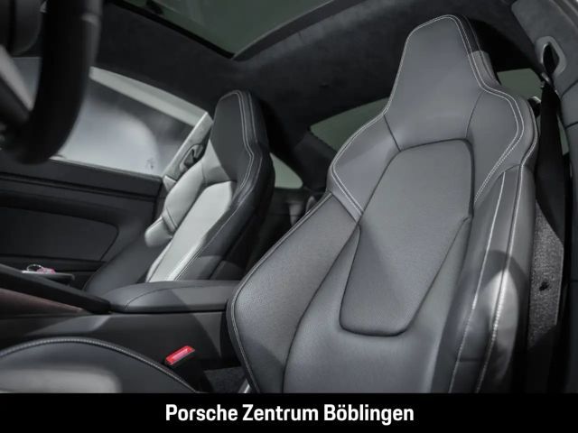 Porsche 992 Carrera Coupé GTS