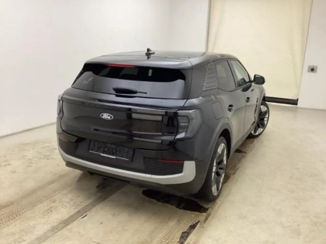 Ford Explorer Premium RWD