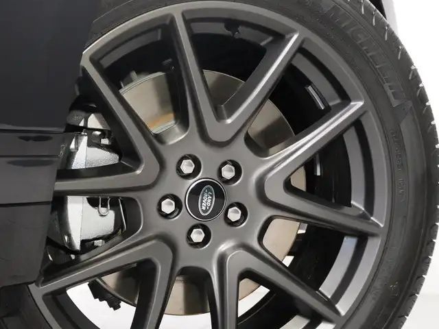 Land Rover Range Rover Velar SE