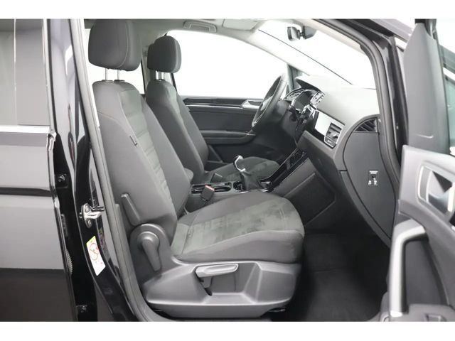 Volkswagen Touran 1.5 TSI Highline