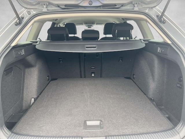 Volkswagen Golf 1.5 TSI Golf VIII Move Variant