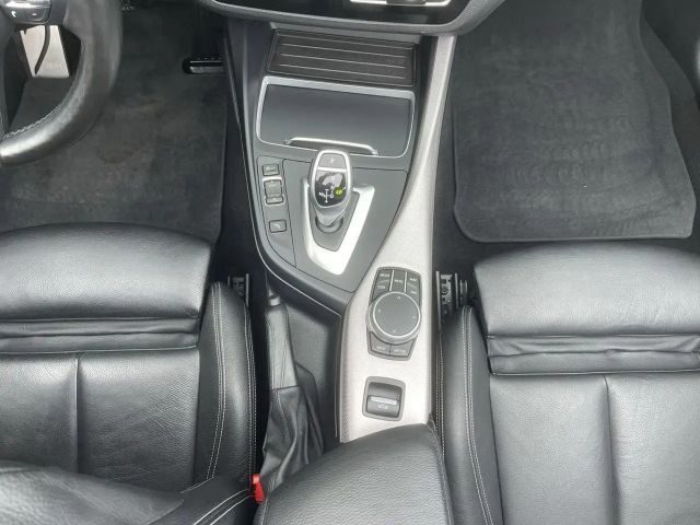 BMW 220 220i Cabrio M-Sport