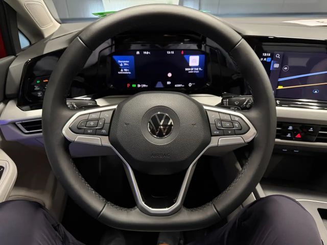 Volkswagen Golf 1.5 eTSI Golf VIII Life