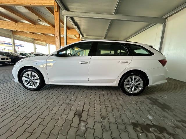 Skoda Octavia Ambition iV
