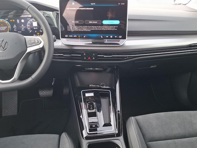 Volkswagen Golf DSG Style Variant