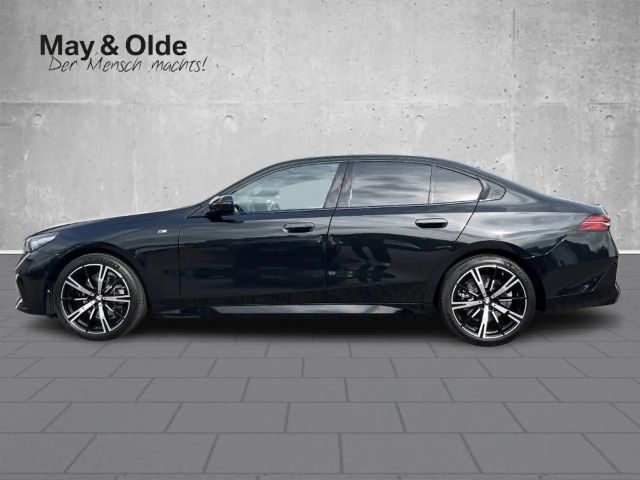 BMW 520 520i M-Sport Sedan