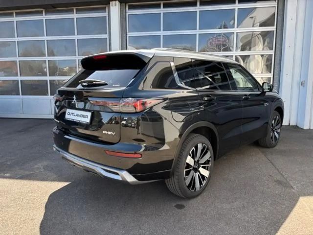 Mitsubishi Outlander 4WD PHEV