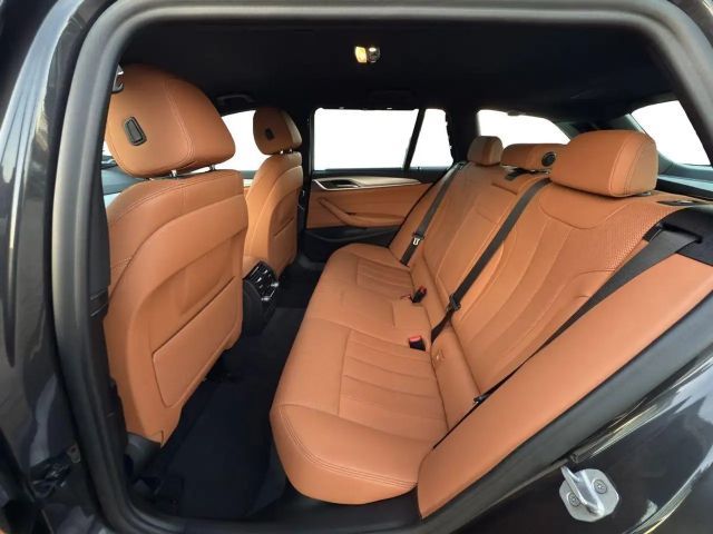 BMW 520 520d M-Sport