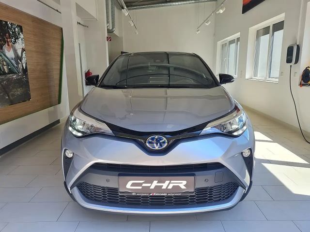 Toyota C-HR Active Hybride