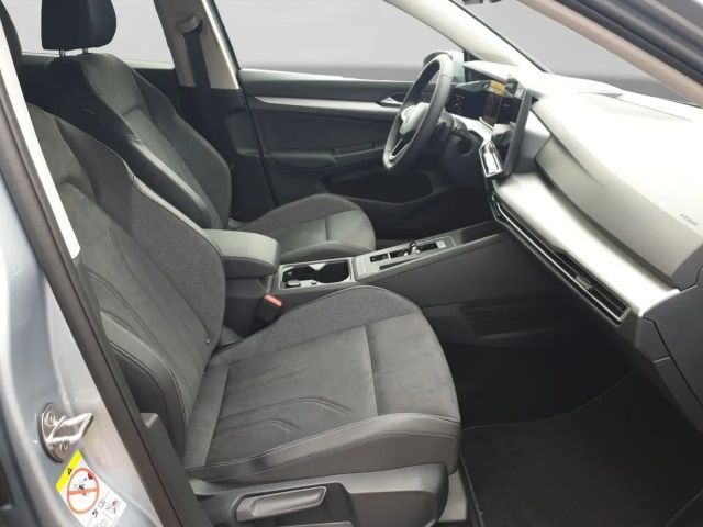 Volkswagen Golf 1.5 TSI DSG Life Variant