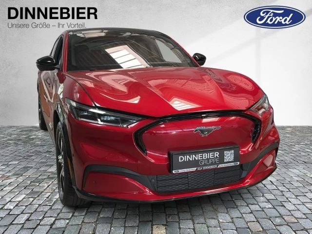 Ford Mustang Mach-E AWD Premium