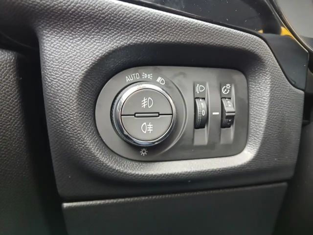 Opel Corsa Edition Hybrid