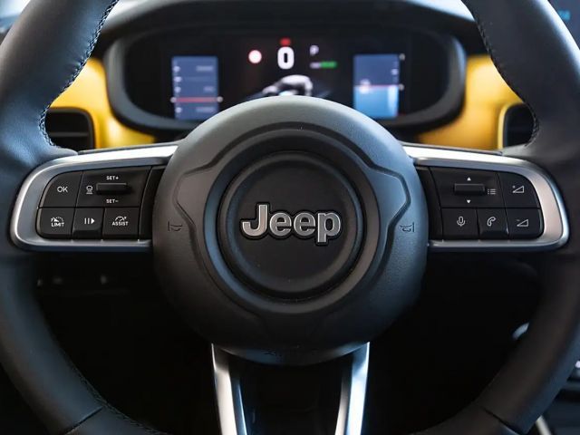 Jeep Avenger Full-Electric Summit