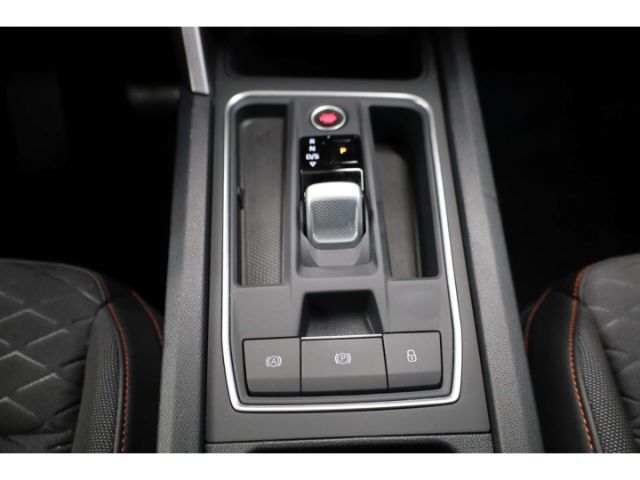 Seat Leon 1.5 eTSI FR-lijn Sportstourer