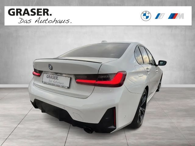 BMW 320 320i M-Sport Sedan