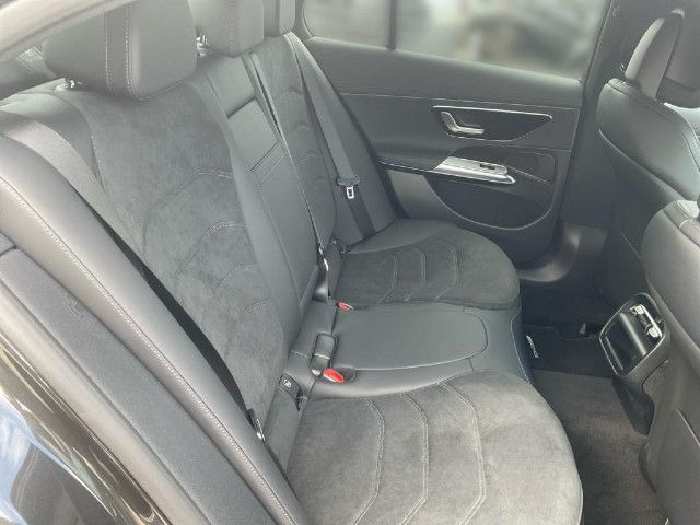 Mercedes-Benz E 220 AMG Line E 220 d Sedan