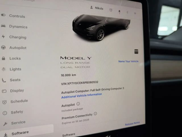 Tesla Model Y AWD Long Range