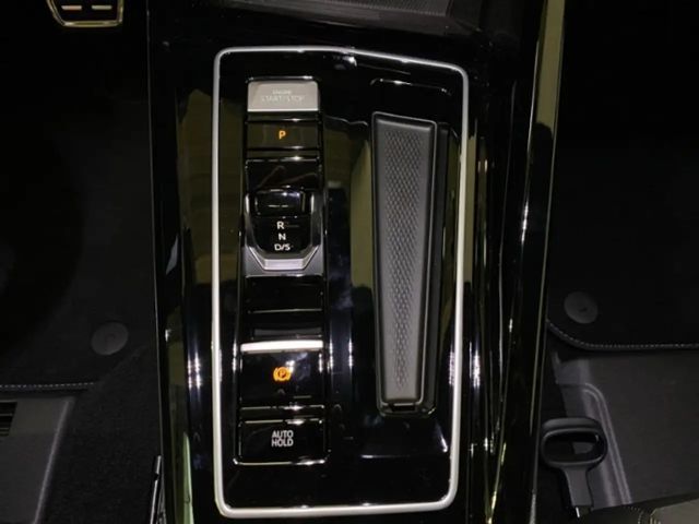 Volkswagen Golf 1.5 eTSI DSG Golf VIII Style