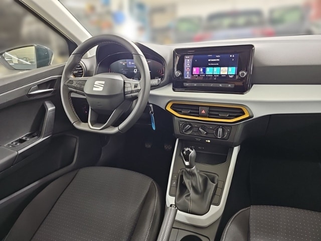 Seat Arona 1,0 TSI LED PDC SHZ ALU FULL LINK