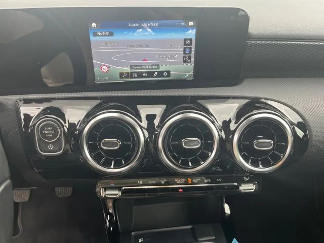 Mercedes-Benz A 180 Progressive