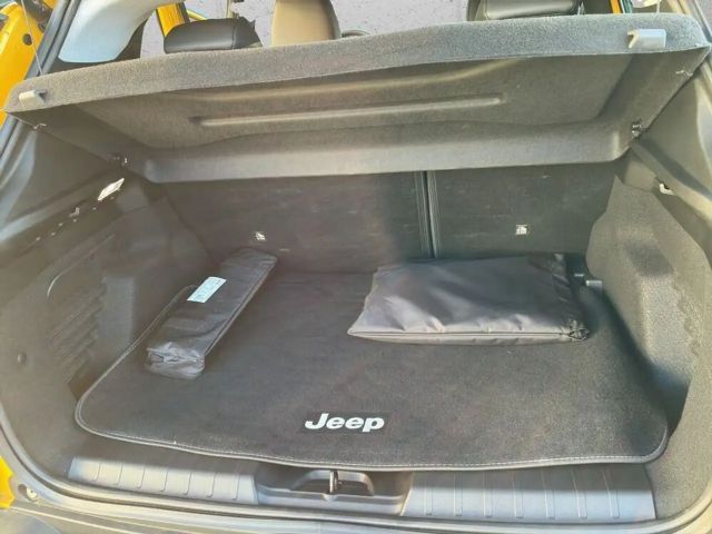 Jeep Avenger Full-Electric Summit