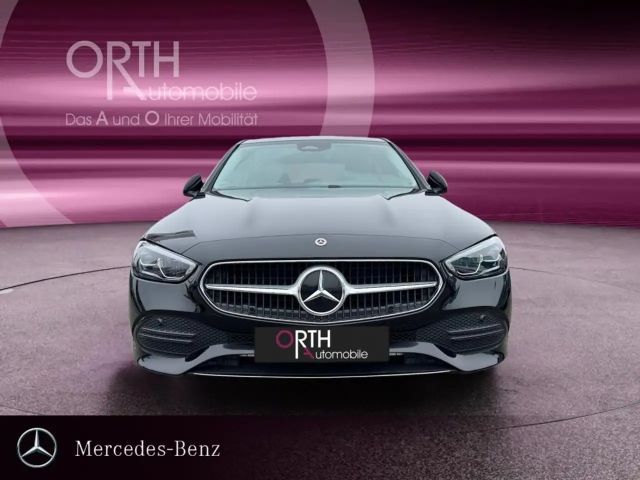 Mercedes-Benz C 180 AVANTGARDE Sedan