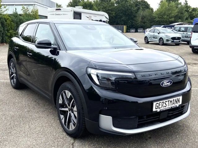 Ford Explorer Extended range RWD