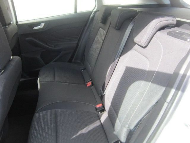 Ford Focus Cool & Connect Wagon