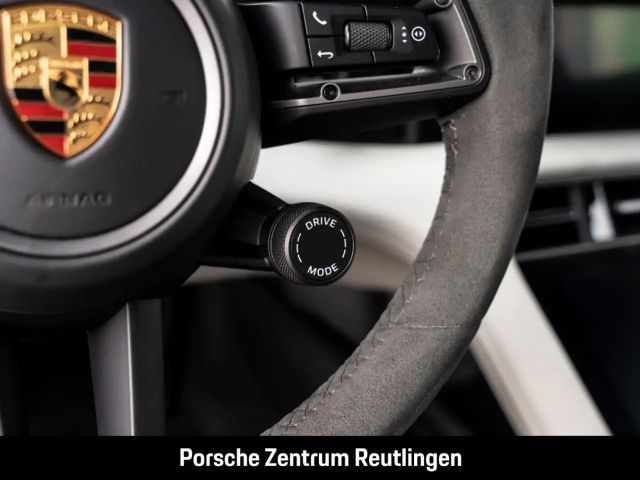 Porsche Taycan Cross Turismo S Turbo