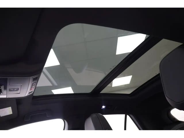 Volkswagen T-Roc 1.5 TSI DSG R-Line