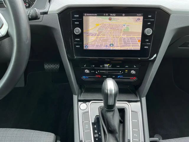 Volkswagen Passat 2.0 TDI Business DSG Variant